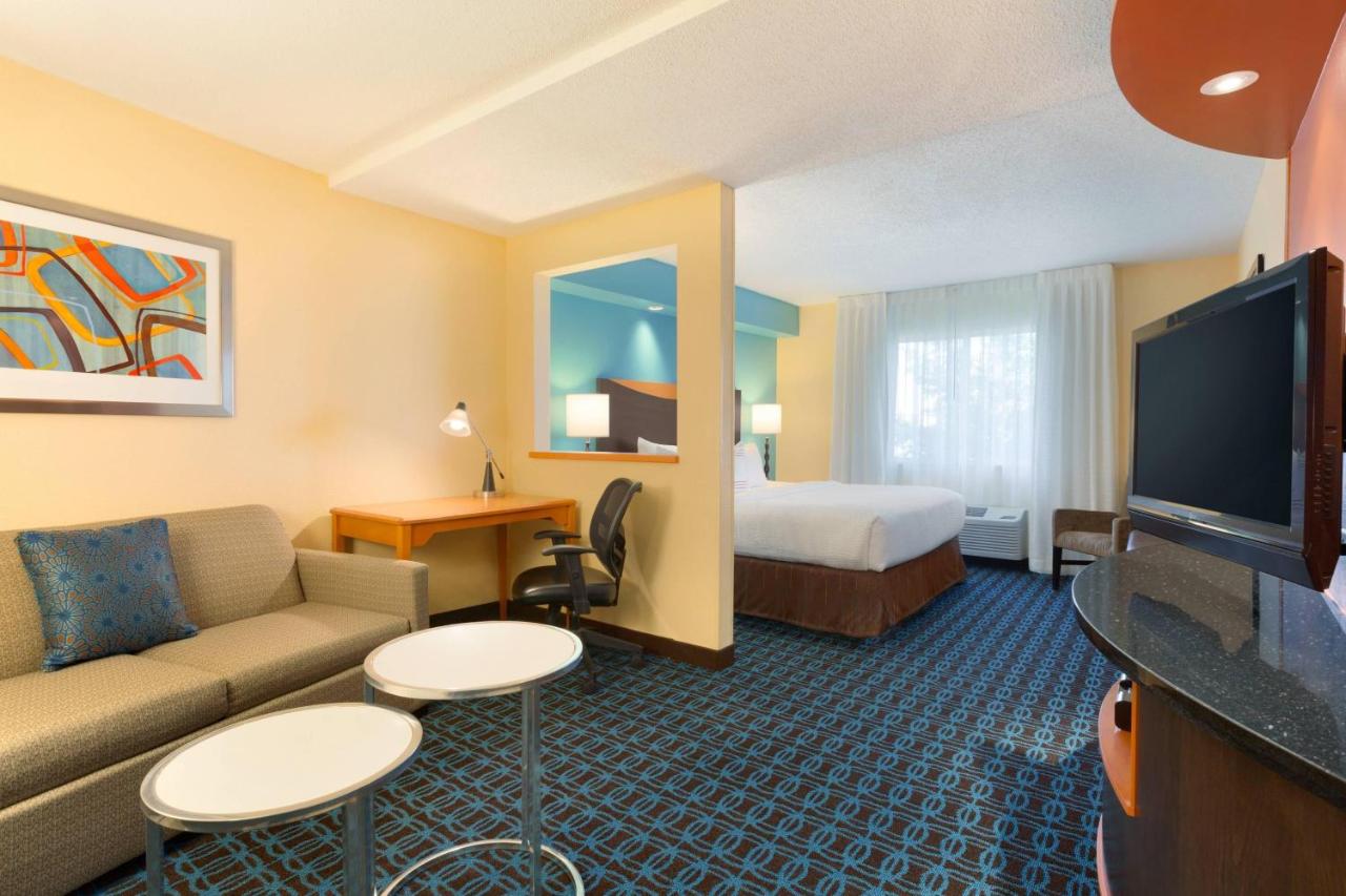 | Fairfield Inn & Suites Bismarck North