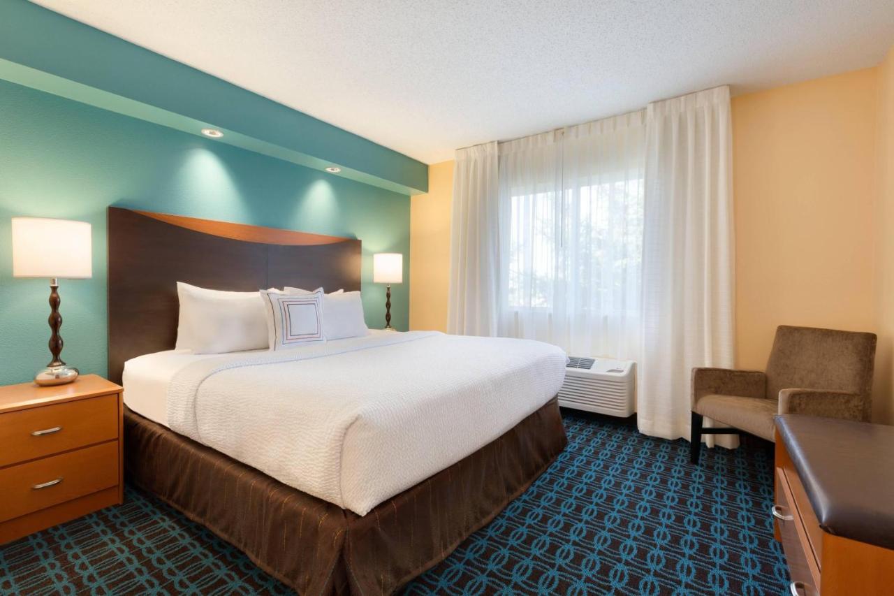 | Fairfield Inn & Suites Bismarck North