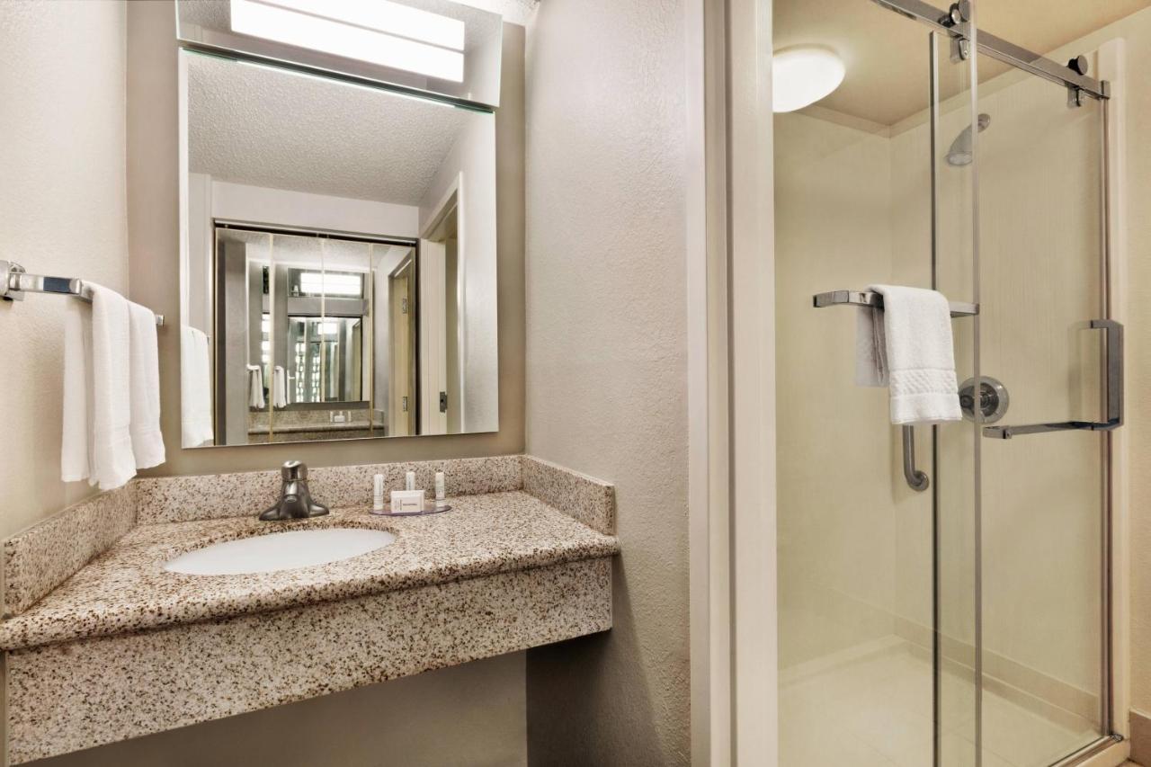 King Room with Sofa Bed at Courtyard by Marriott Tulsa Central