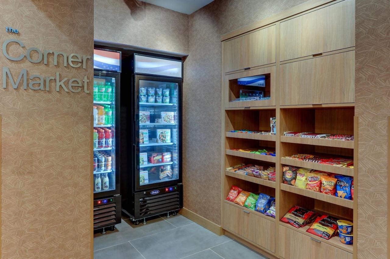 | Fairfield Inn & Suites by Marriott Asheville Weaverville