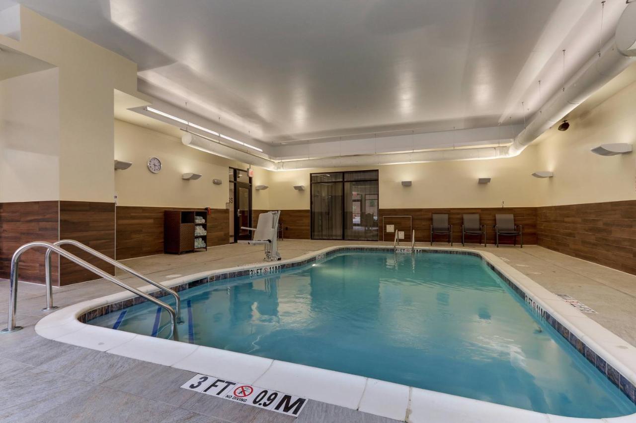 | Fairfield Inn & Suites by Marriott Asheville Weaverville