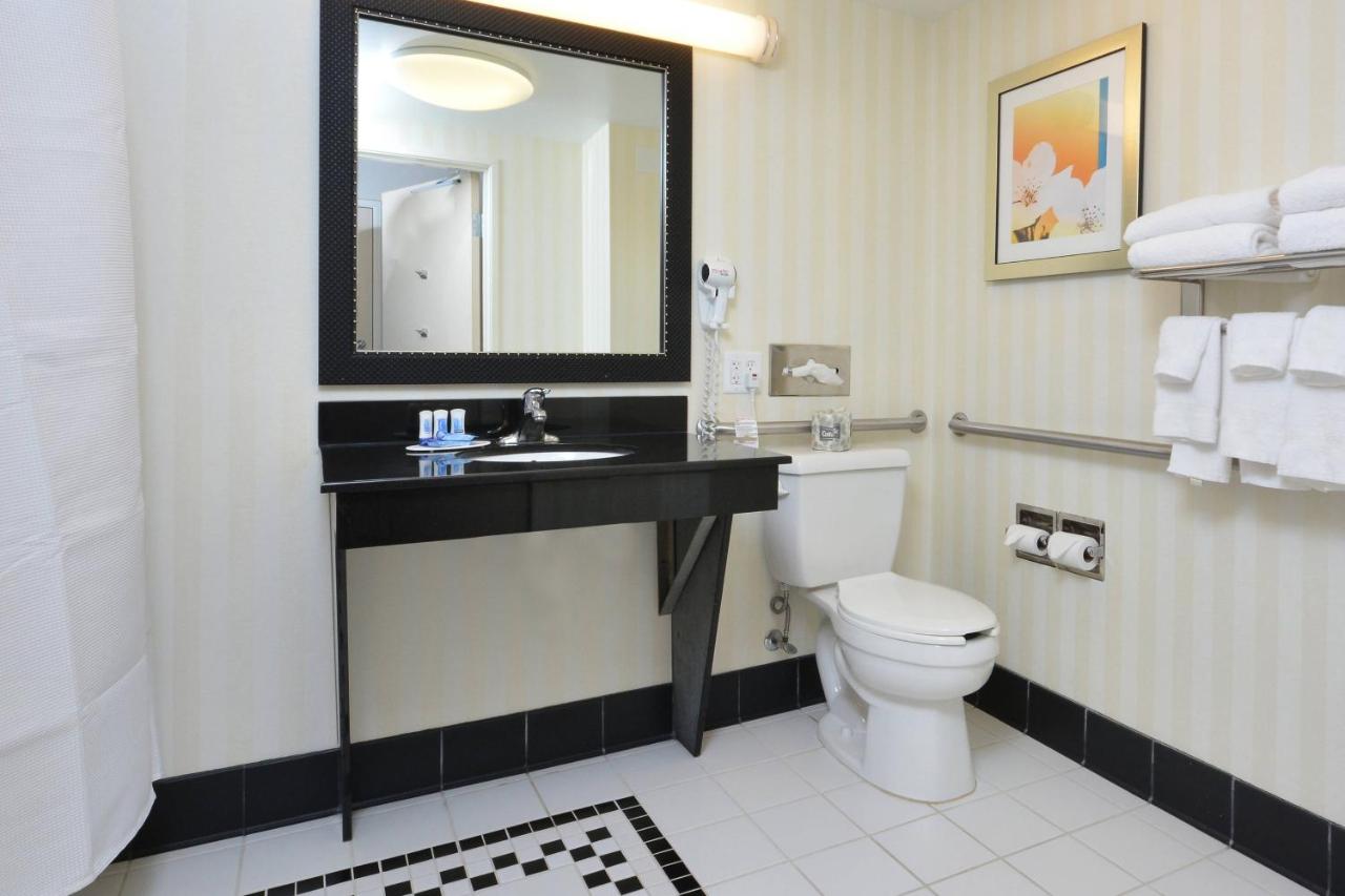 | Fairfield Inn & Suites by Marriott