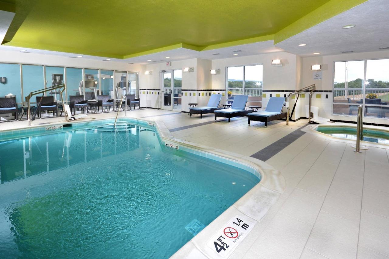 | Fairfield Inn & Suites by Marriott