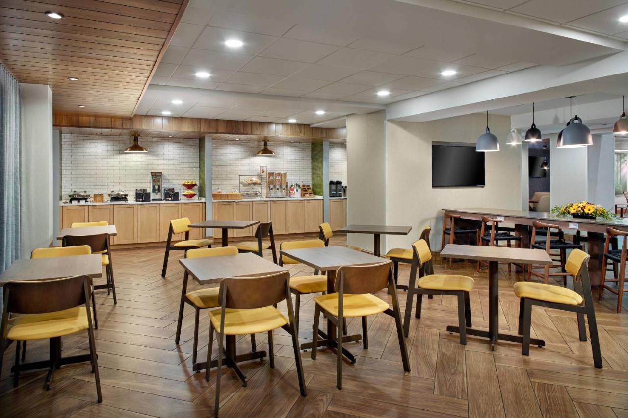 | Fairfield by Marriott Inn & Suites Asheville Outlets