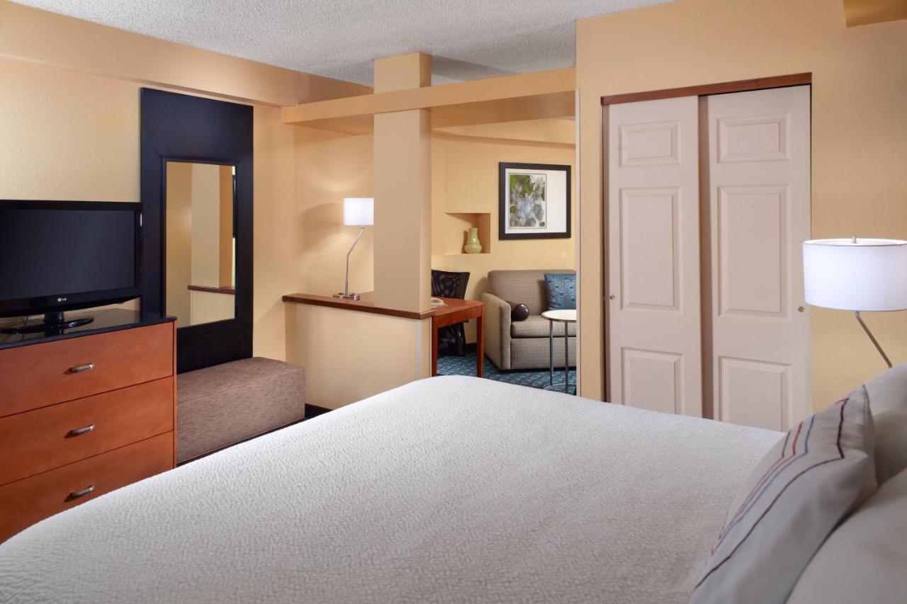 | Fairfield Inn by Marriott Clarksville