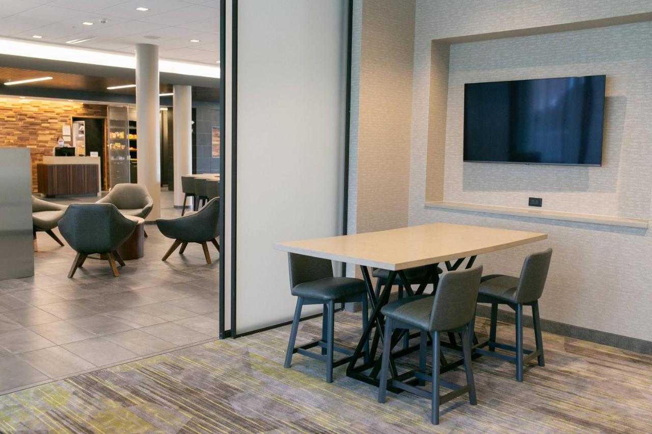 | Courtyard Elkhart