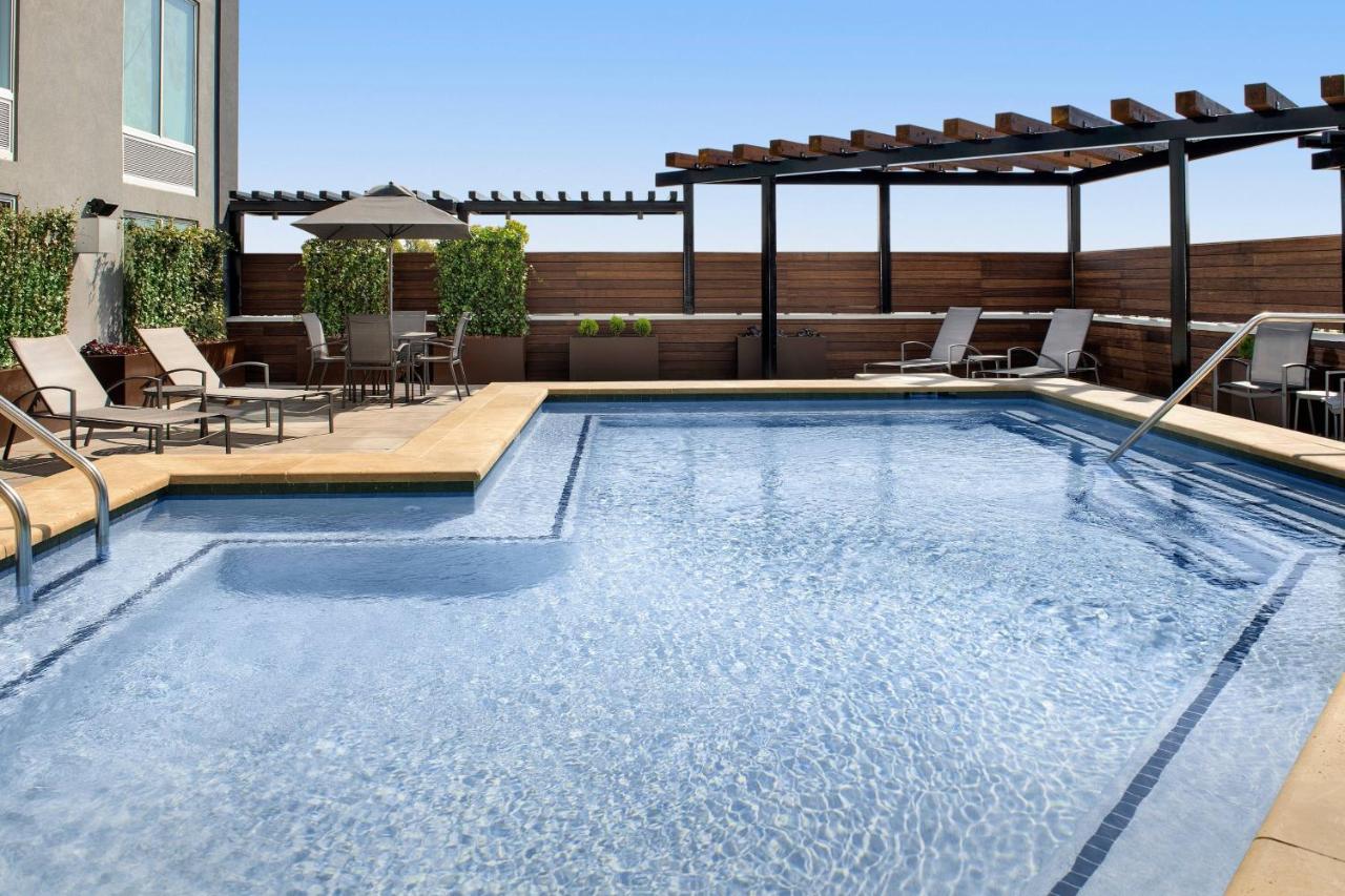 | Fairfield Inn & Suites Nashville Near Vanderbilt