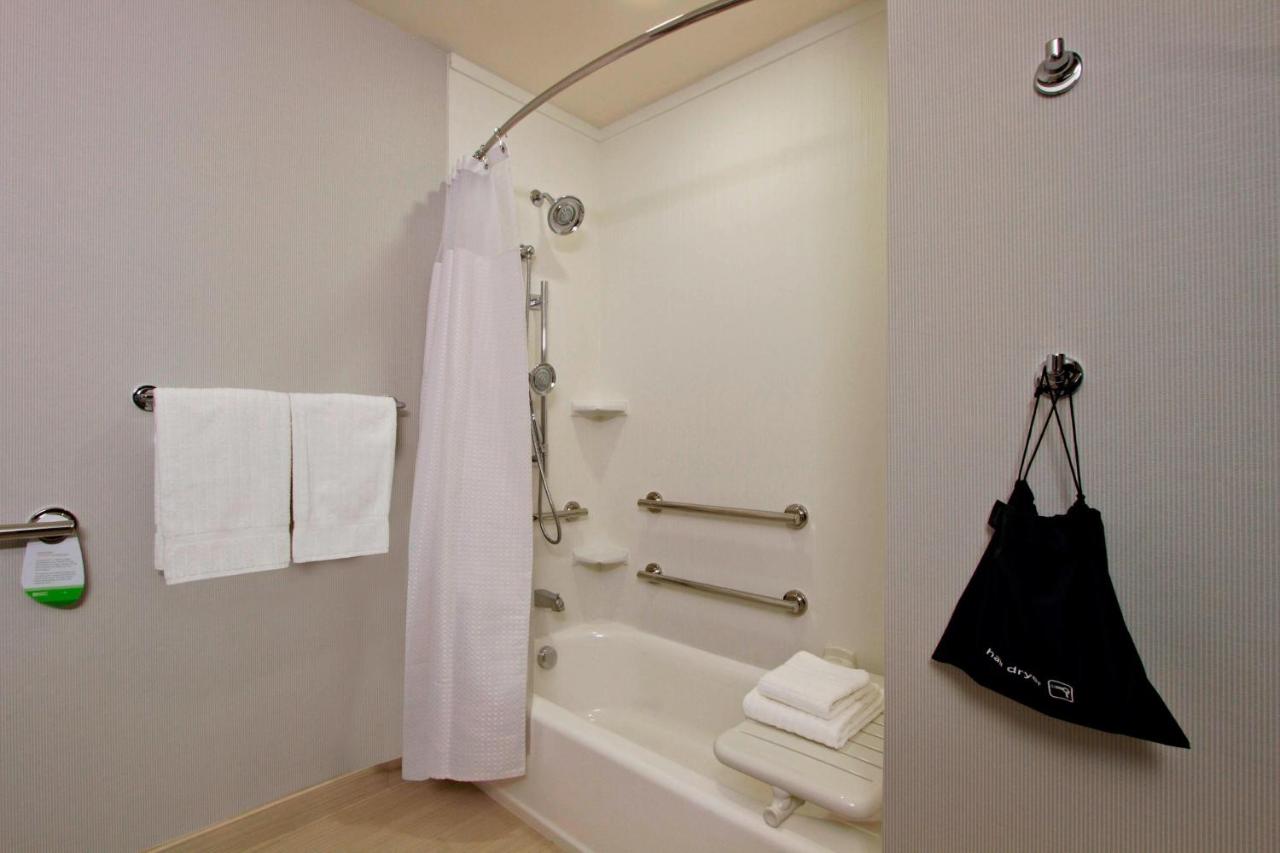 Queen Room with Two Queen Beds at Courtyard by Marriott Victoria