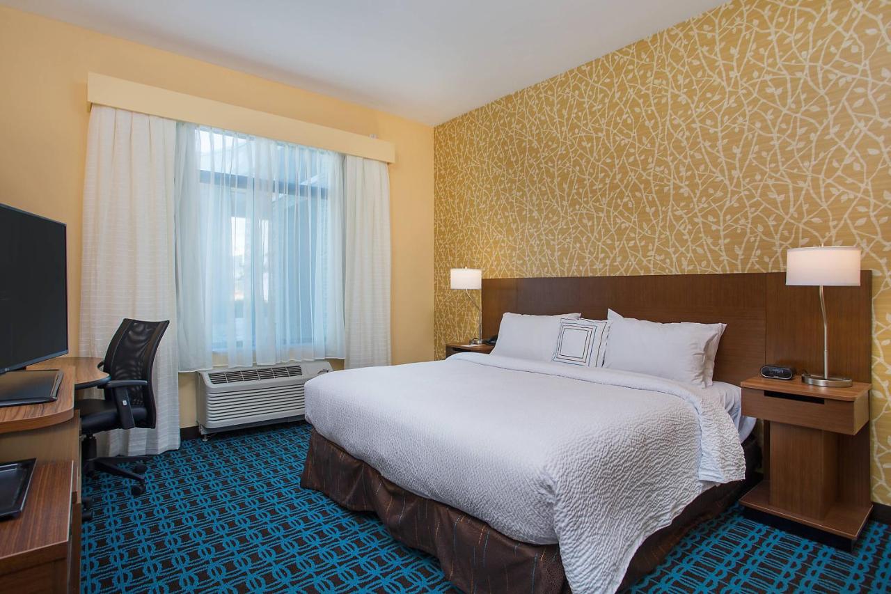 | Fairfield Inn & Suites by Marriott Nashville Hendersonville