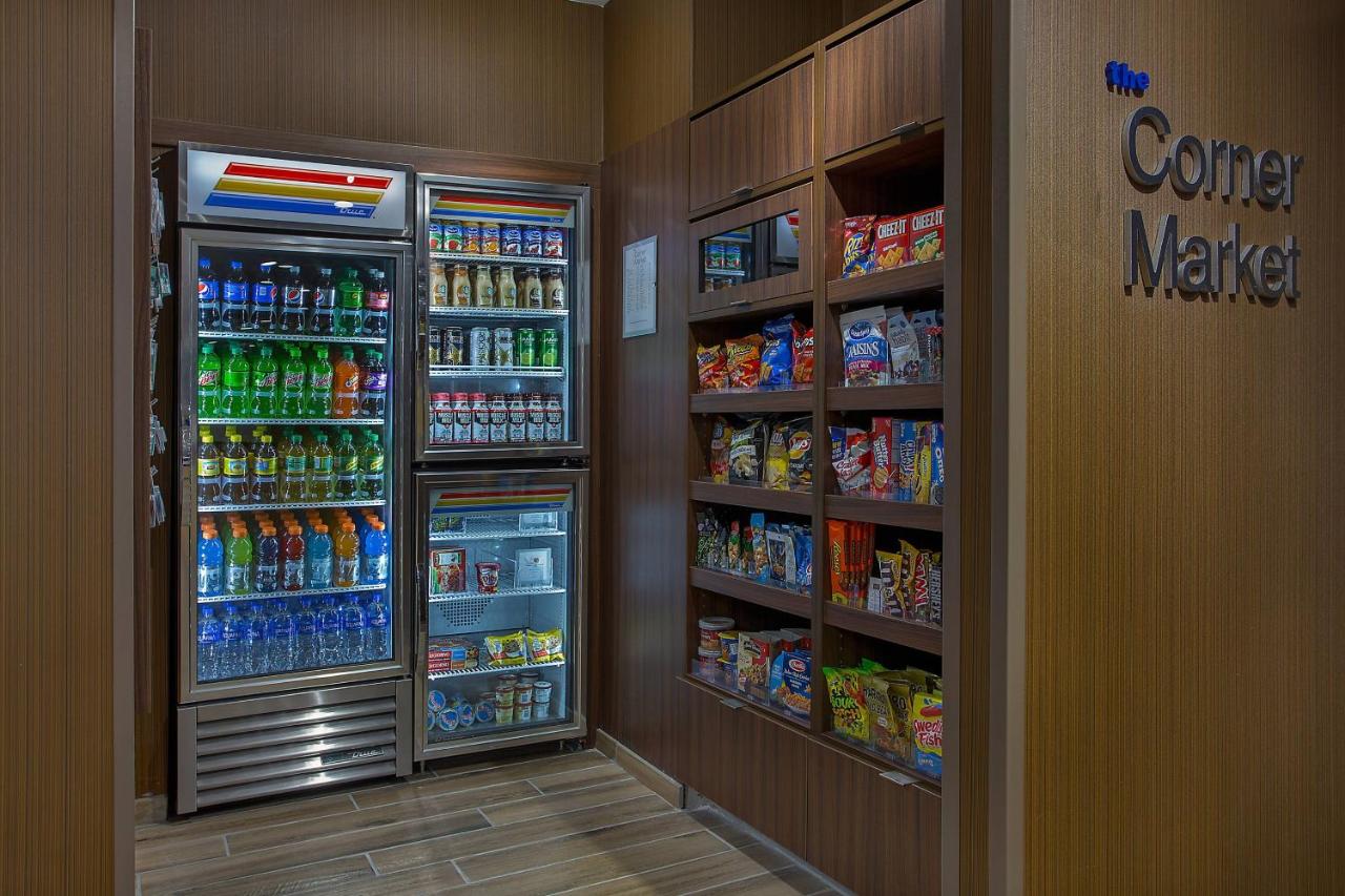 | Fairfield Inn & Suites by Marriott Nashville Hendersonville