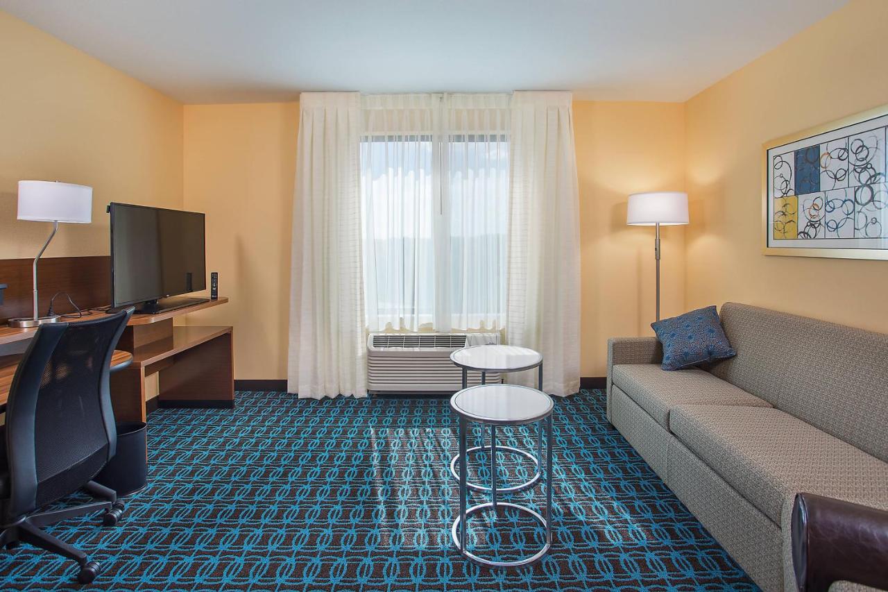 | Fairfield Inn & Suites by Marriott Nashville Hendersonville