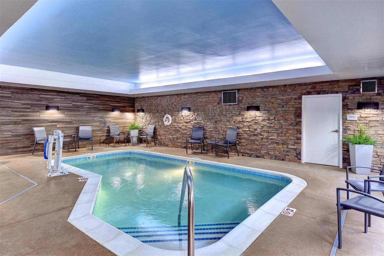 | Fairfield Inn & Suites by Marriott Nashville Downtown MetroCenter