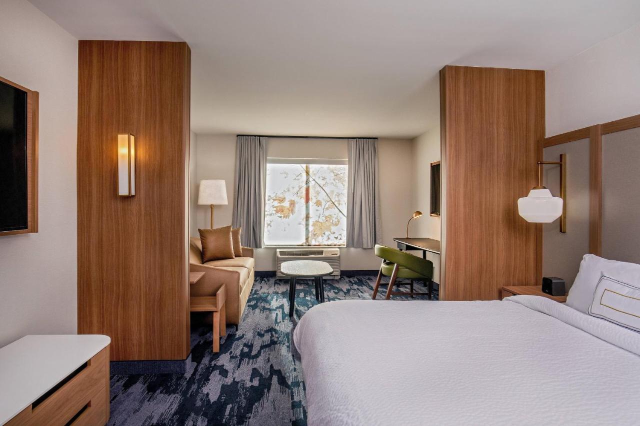 | Fairfield Inn & Suites by Marriott Boston Walpole