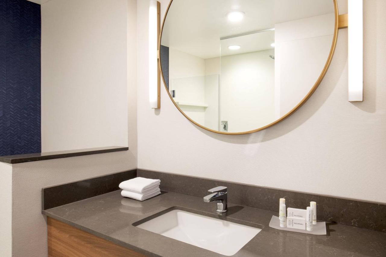 | Fairfield Inn & Suites by Marriott Boston Walpole