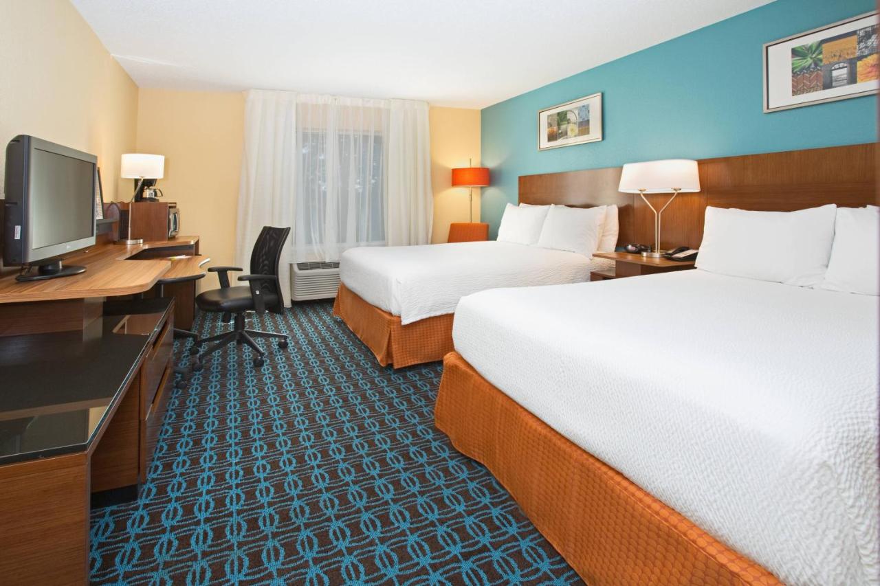 | Fairfield Inn & Suites by Marriott Boston Milford