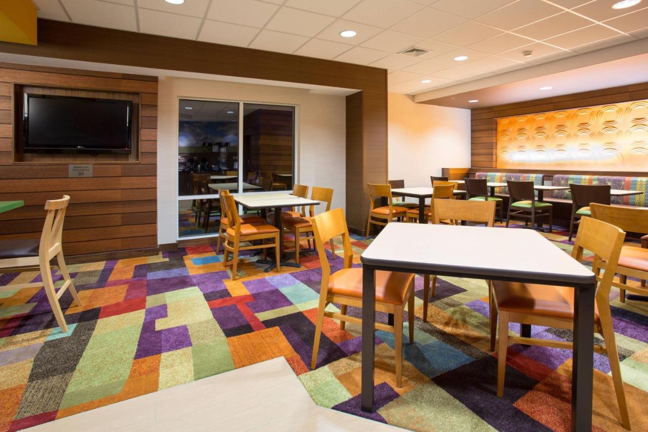 | Fairfield Inn & Suites by Marriott Boston Milford
