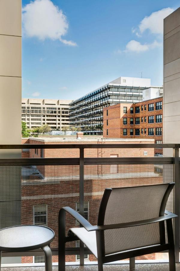 King Room with City View at Courtyard by Marriott Washington, DC/Foggy Bottom