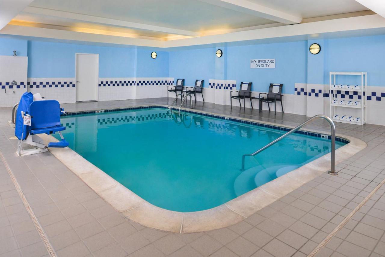 | Fairfield Inn & Suites Beaumont