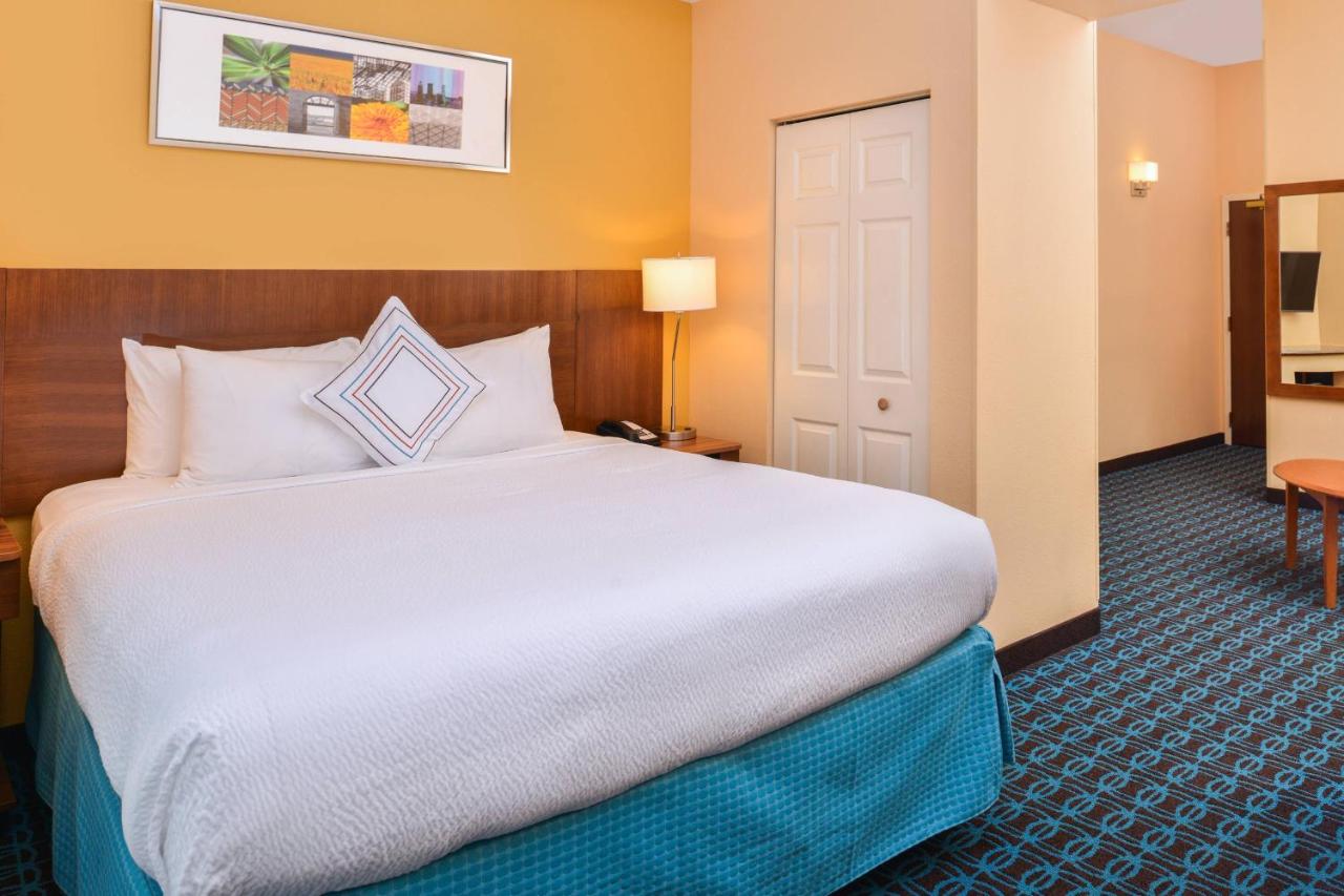 | Fairfield Inn & Suites Beaumont