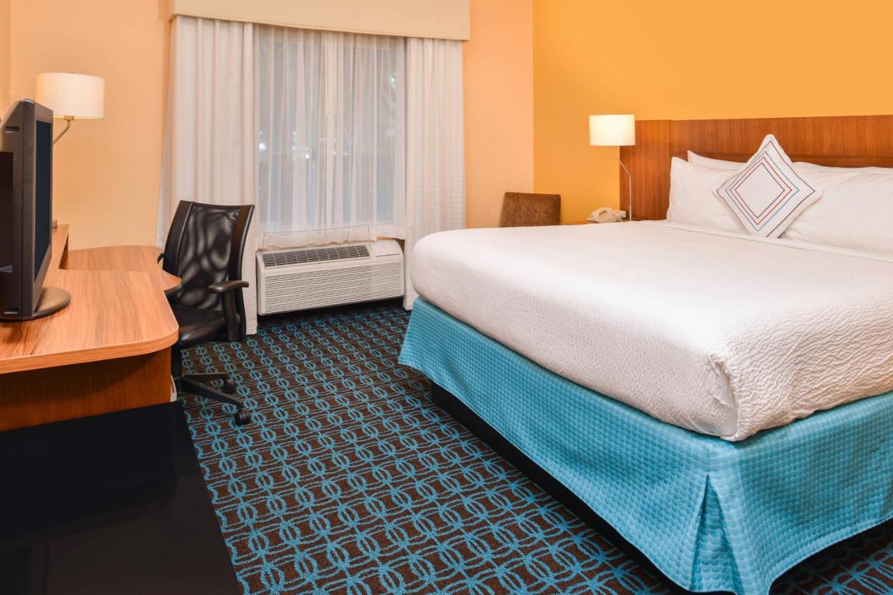 | Fairfield Inn & Suites Beaumont