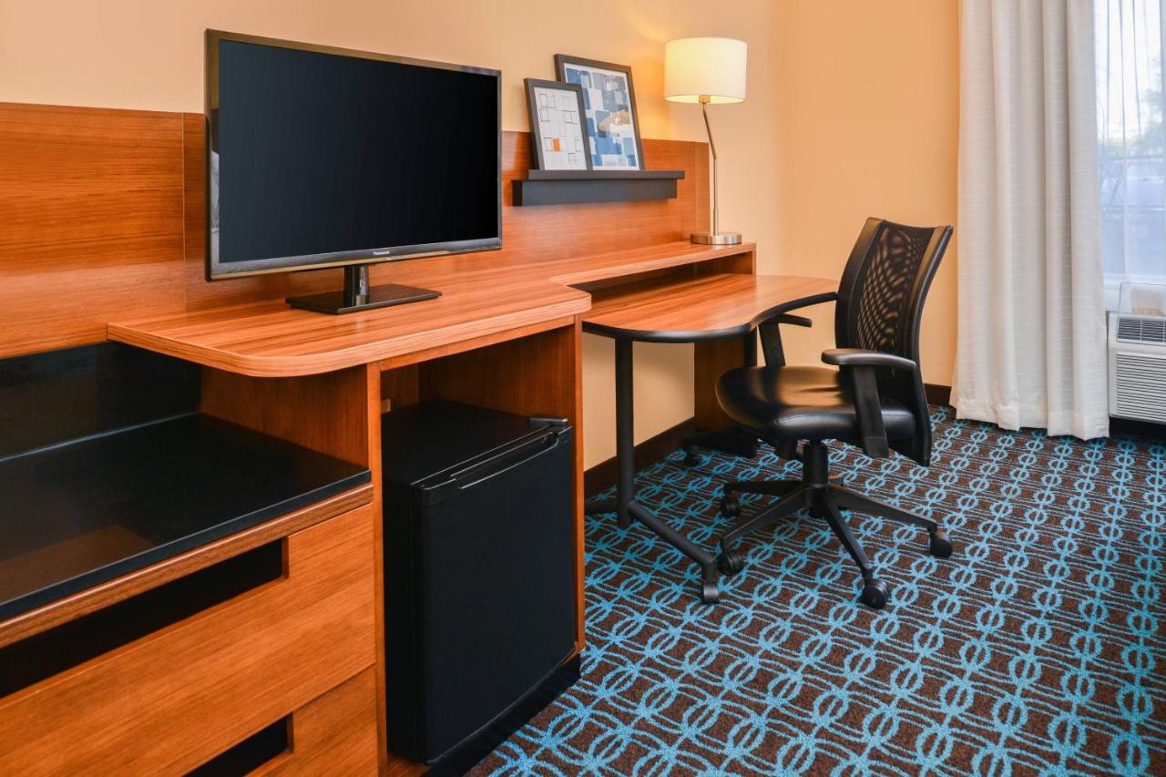 | Fairfield Inn & Suites Beaumont
