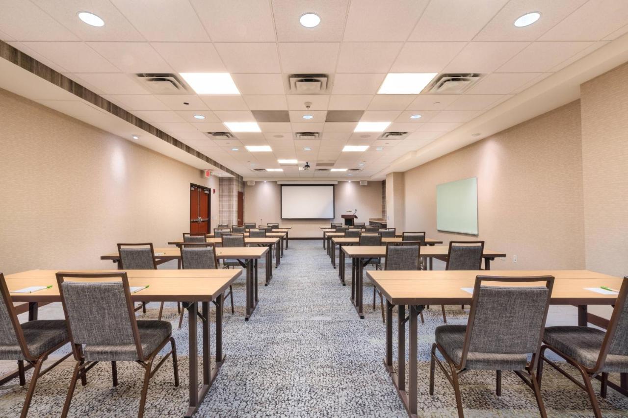 | Courtyard by Marriott Silver Spring Downtown