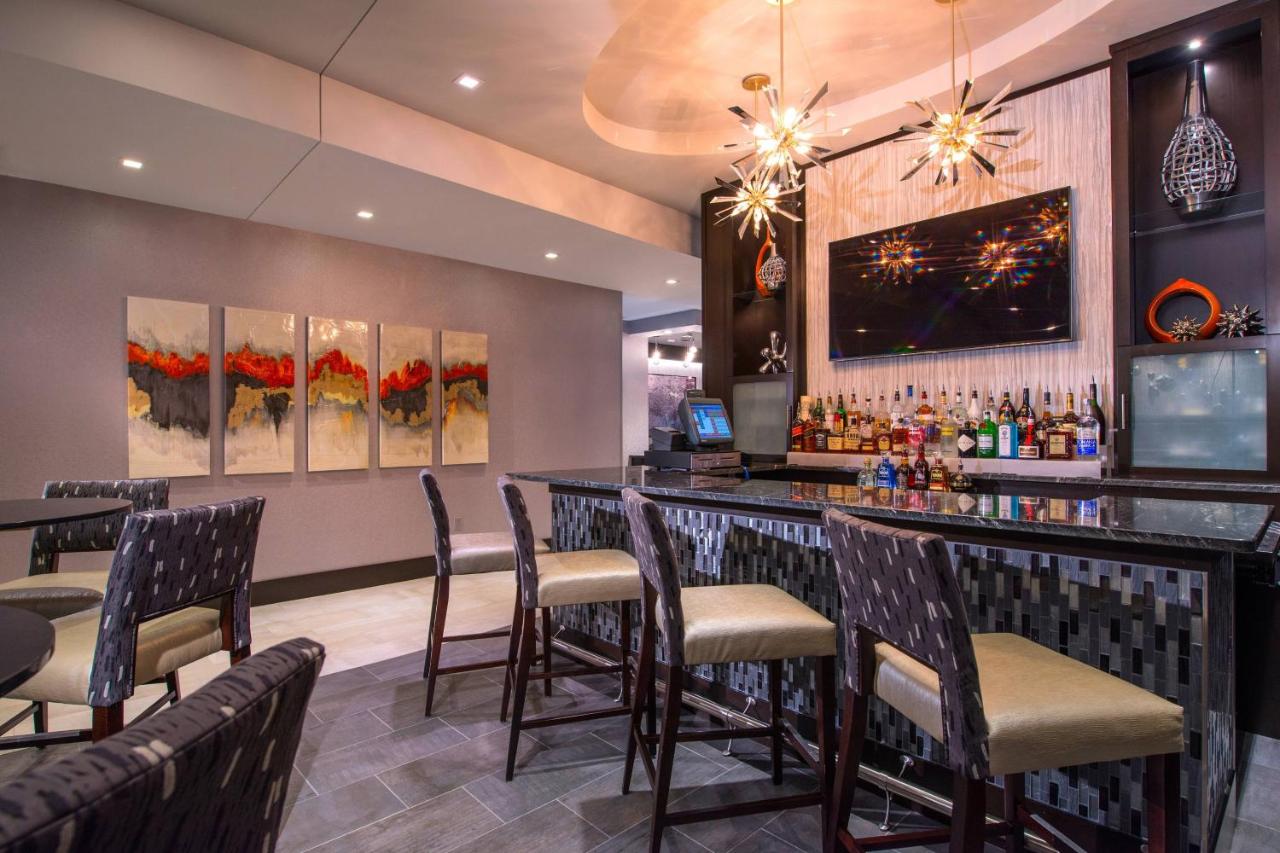 | Fairfield Inn & Suites Boston Cambridge