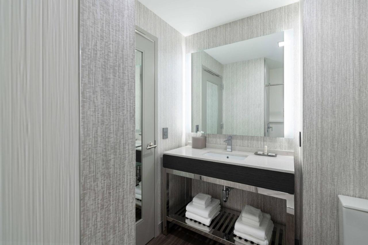 | Fairfield by Marriott Inn & Suites Boston Medford