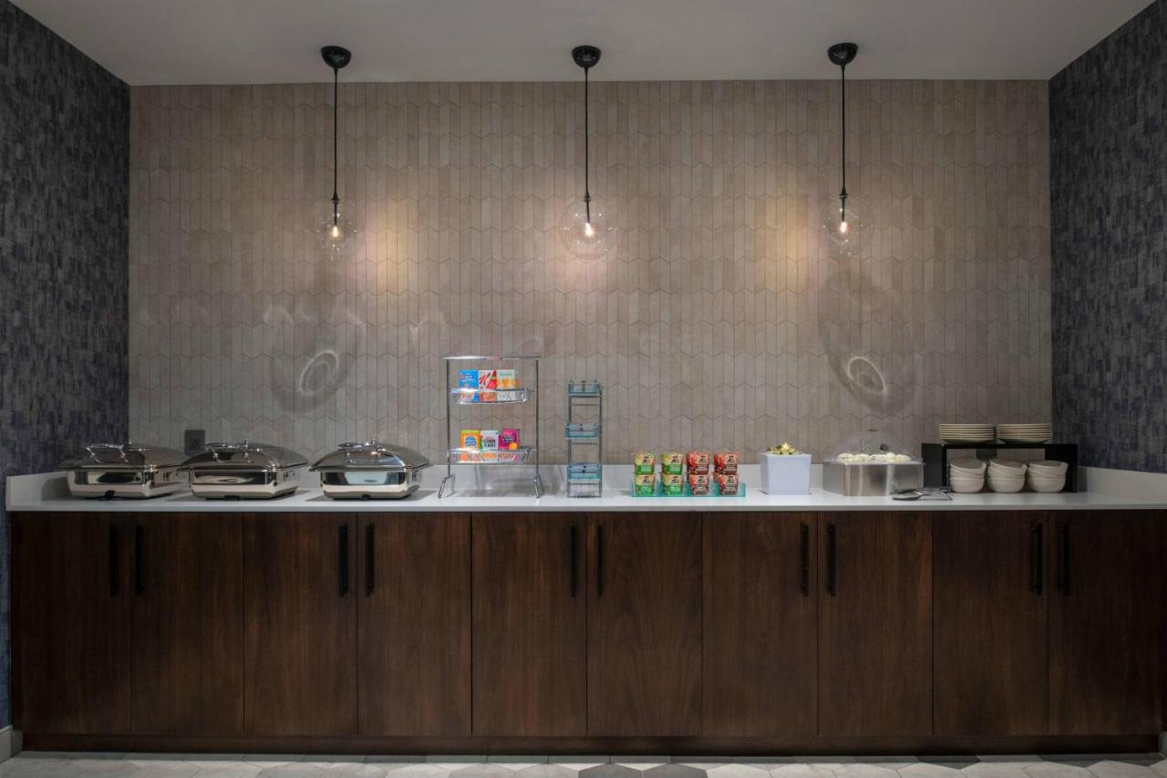 | Fairfield by Marriott Inn & Suites Boston Medford