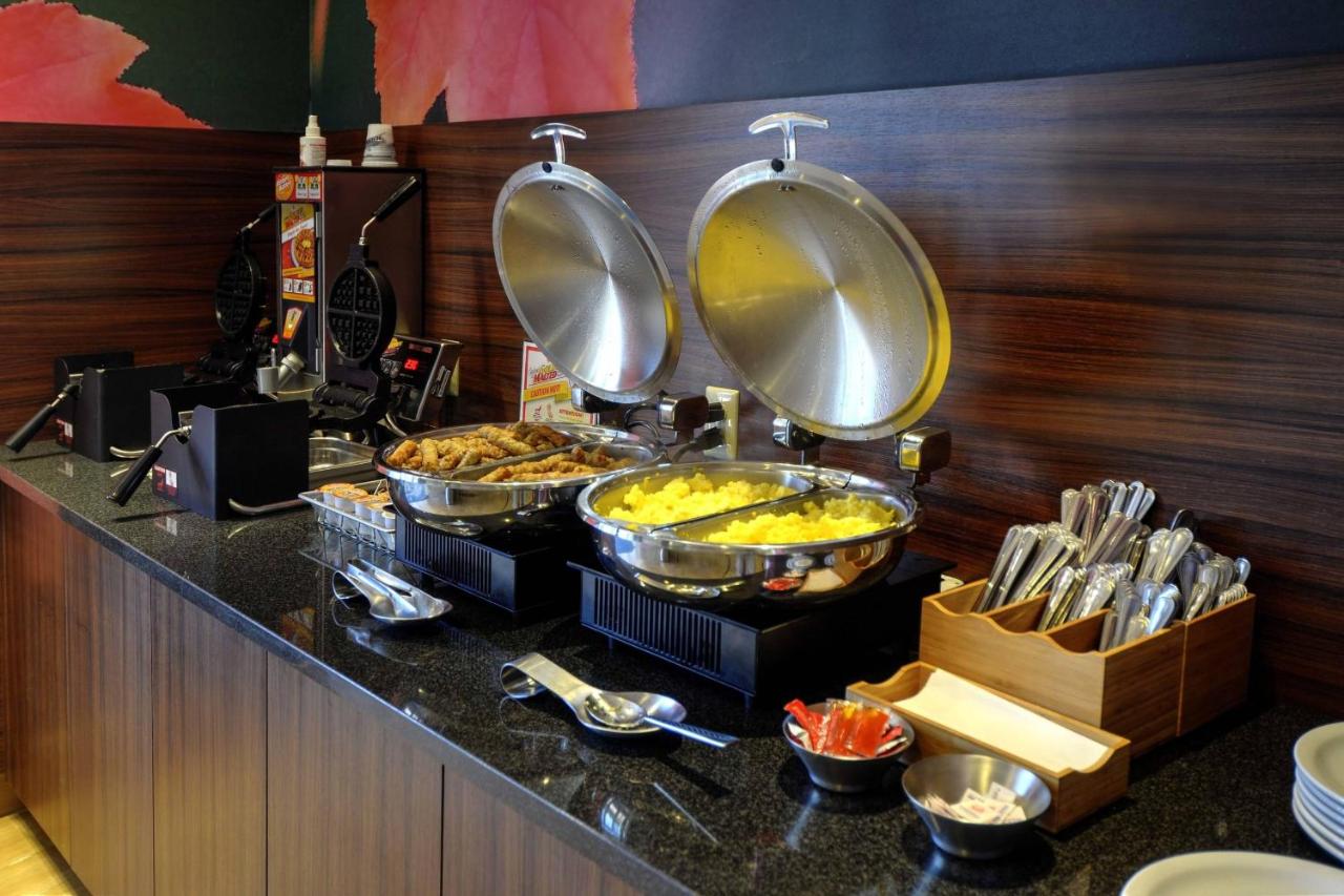 | Fairfield Inn & Suites by Marriott Princeton