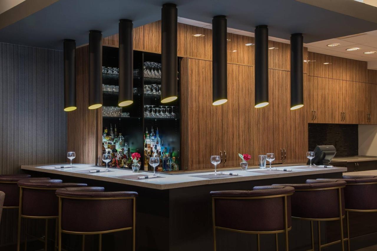 | Courtyard by Marriott Bethesda Chevy Chase