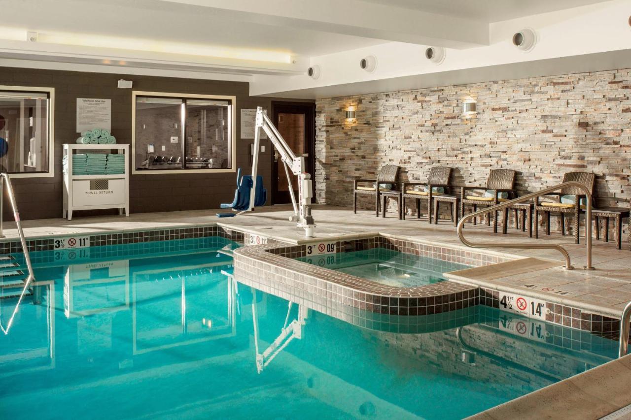 | Fairfield by Marriott Waterbury Stowe