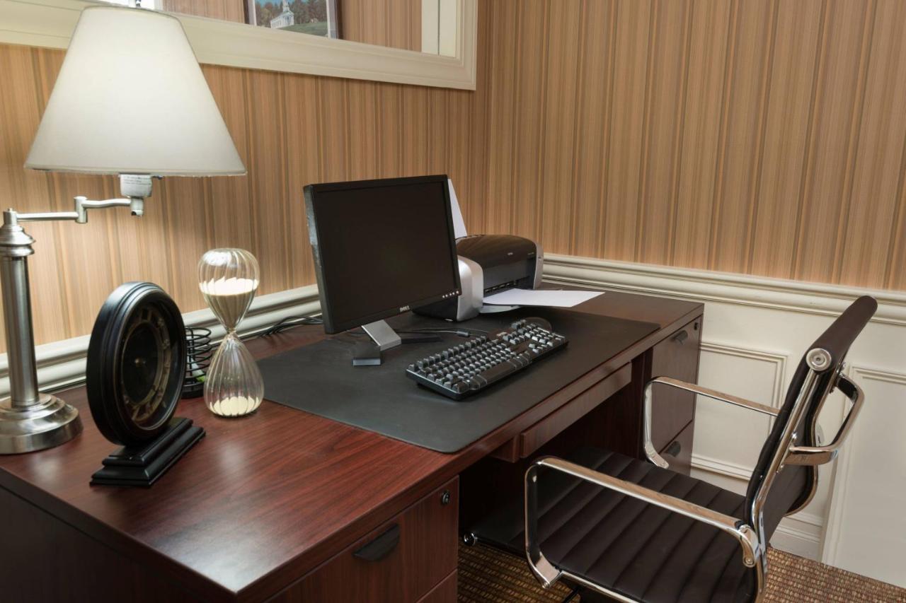 | Fairfield Inn by Marriott Boston Sudbury