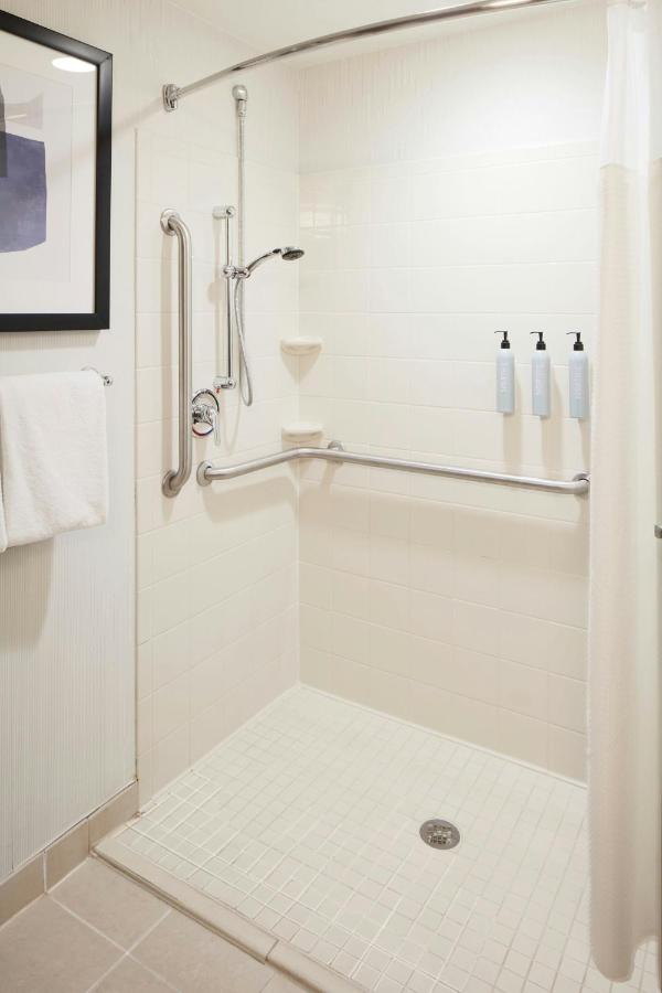  | Courtyard by Marriott Winchester Medical Center