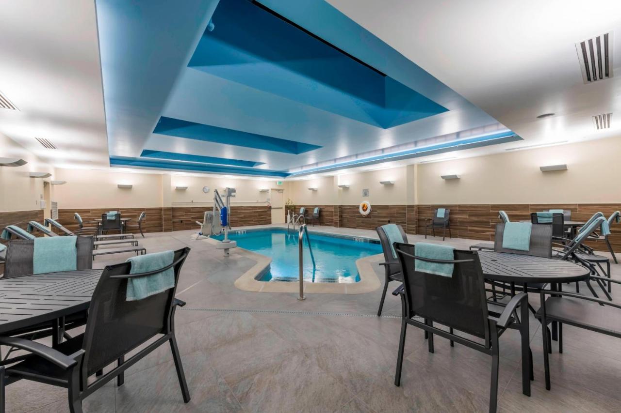 | Fairfield Inn & Suites by Marriott Boston Marlborough/Apex Center