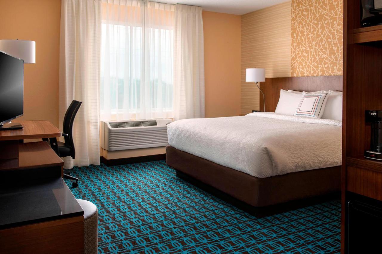 | Fairfield Inn & Suites by Marriott Buffalo Amherst/University