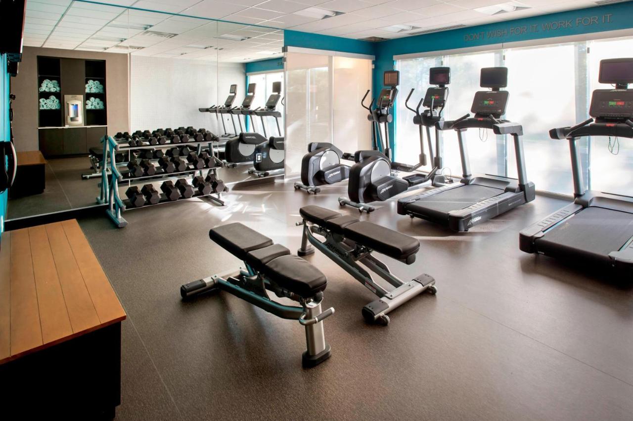 | Fairfield Inn & Suites by Marriott Buffalo Amherst/University