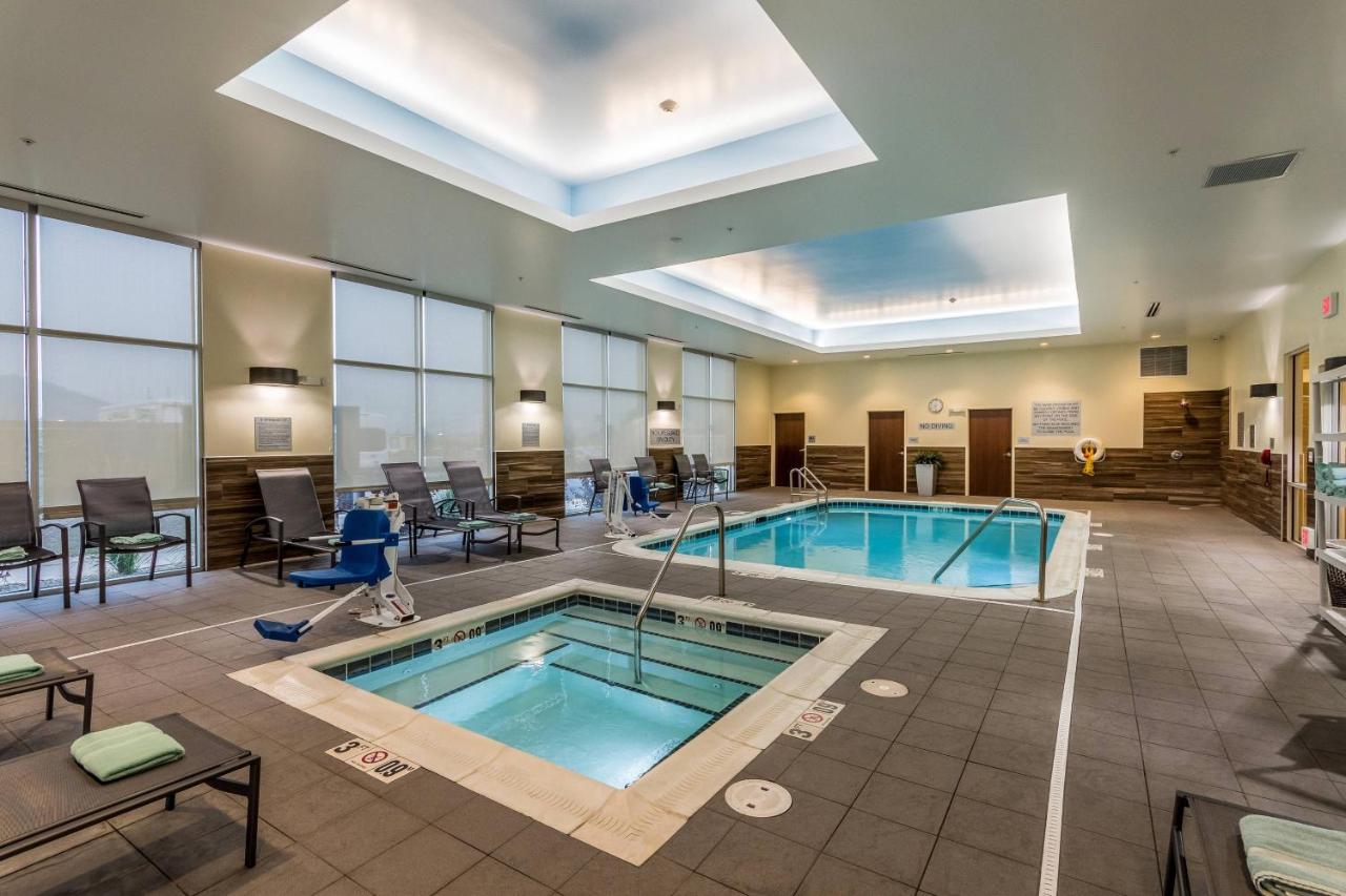 | Fairfield Inn & Suites by Marriott Butte