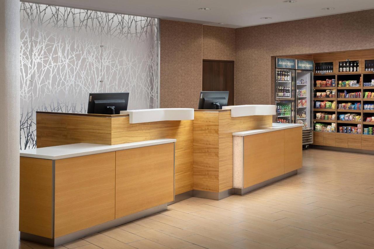 | Fairfield Inn & Suites Baltimore BWI Airport