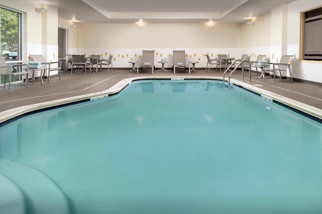 | Fairfield Inn & Suites Baltimore BWI Airport