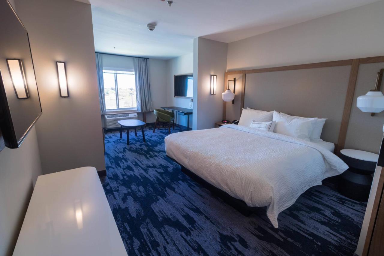 | Fairfield Inn & Suites by Marriott Brownsville North