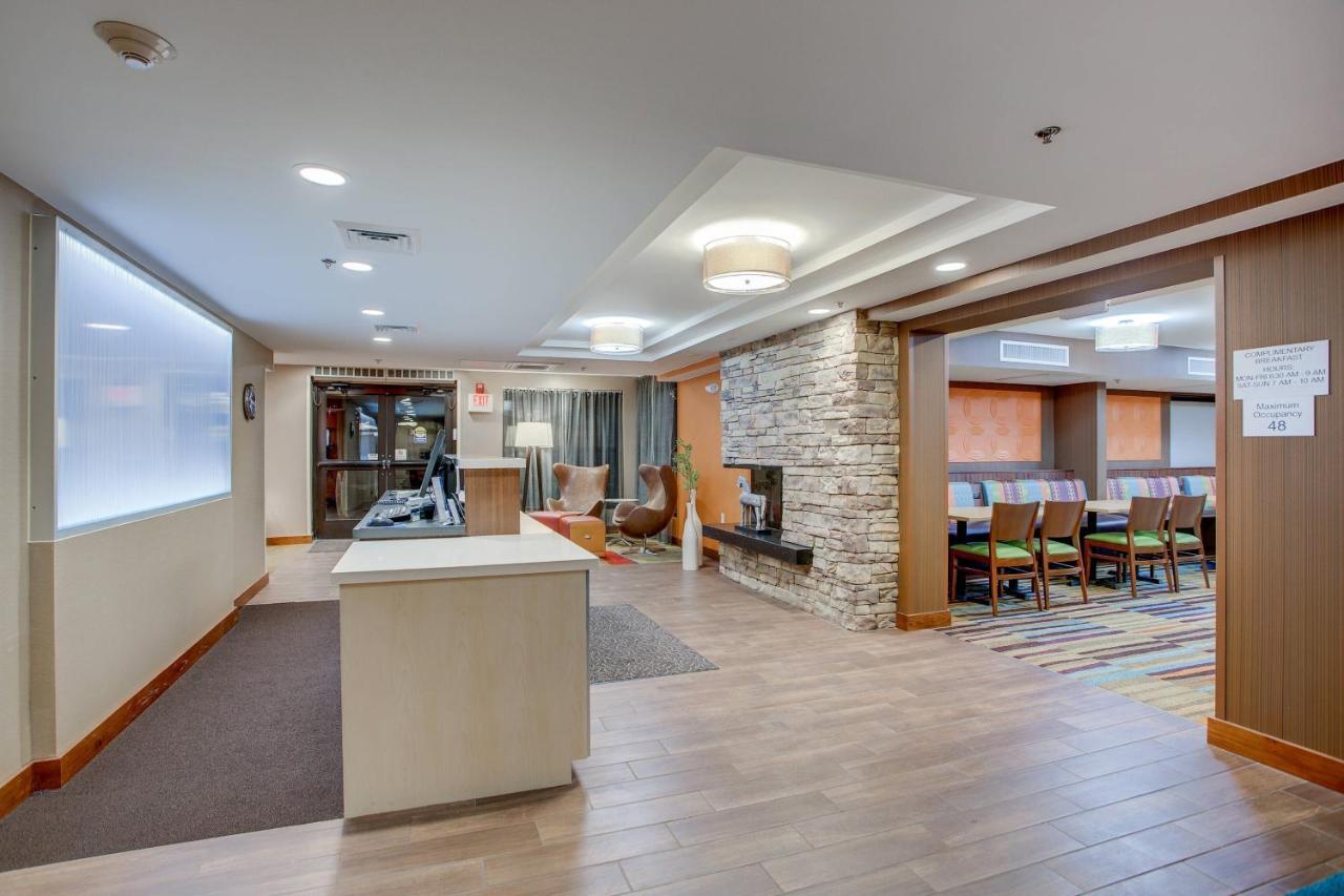 | Fairfield Inn by Marriott Burlington Williston