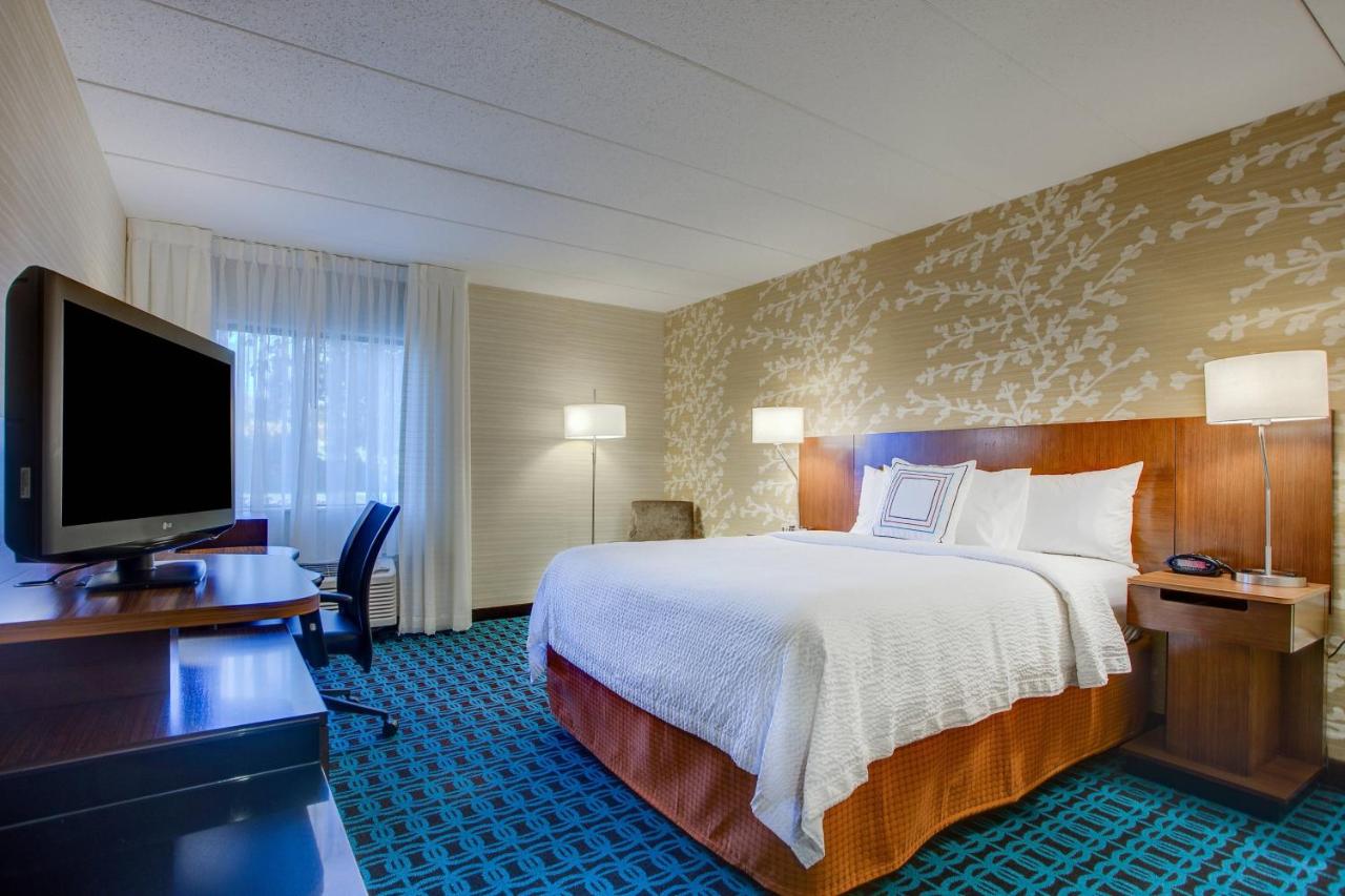 | Fairfield Inn by Marriott Burlington Williston