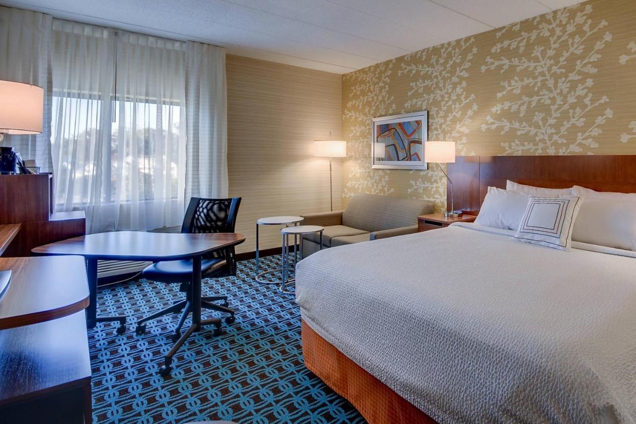 | Fairfield Inn by Marriott Burlington Williston