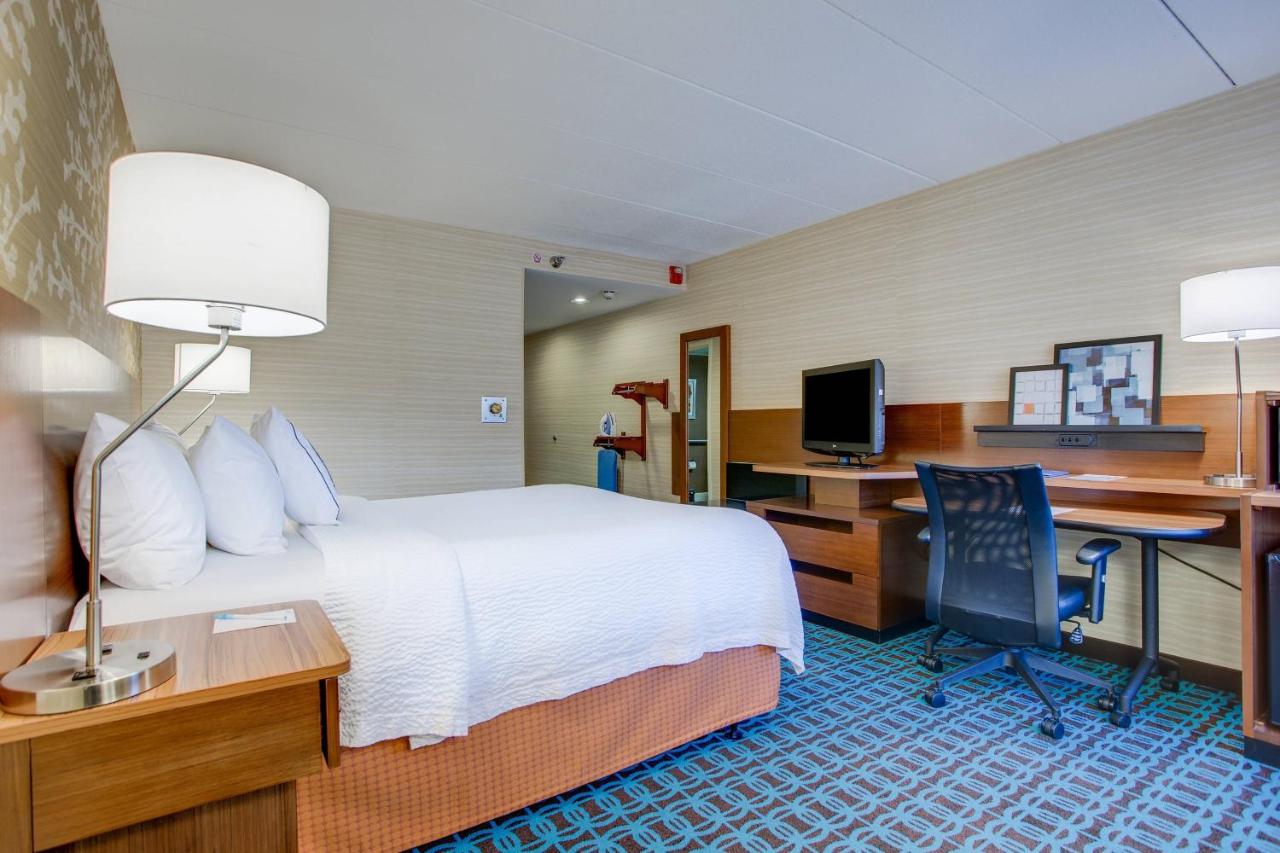 | Fairfield Inn by Marriott Burlington Williston