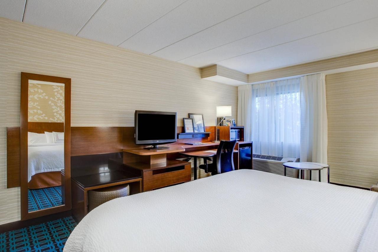 | Fairfield Inn by Marriott Burlington Williston