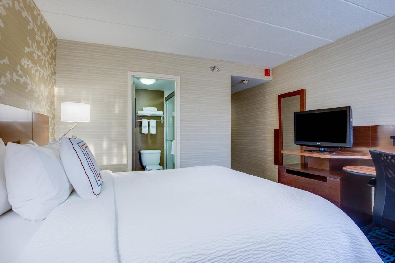 | Fairfield Inn by Marriott Burlington Williston