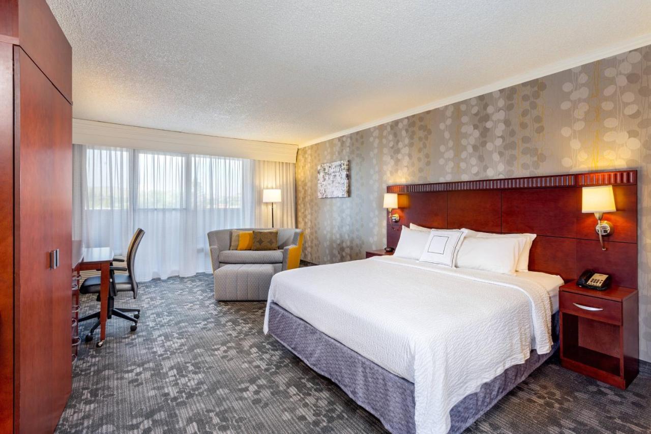 | Courtyard Fairfield Napa Valley Area