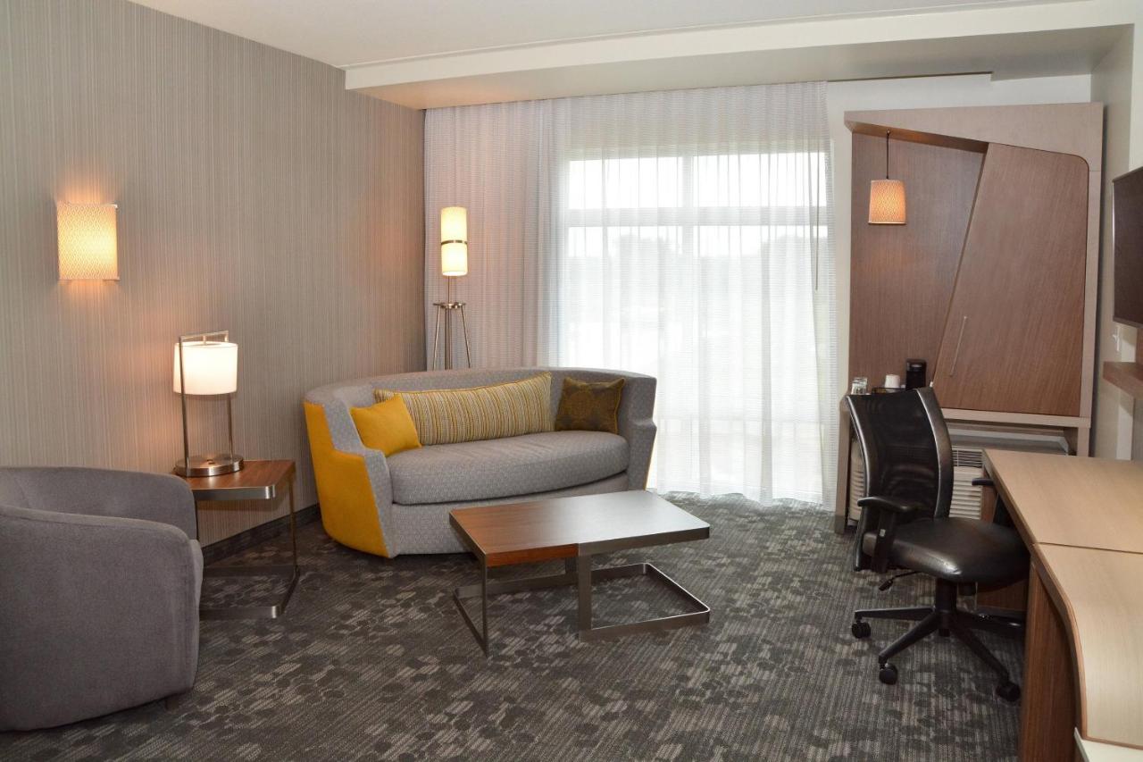  | Courtyard by Marriott Youngstown Canfield