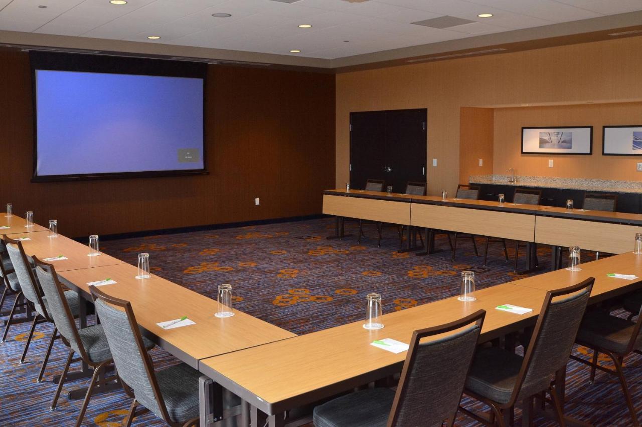  | Courtyard by Marriott Youngstown Canfield